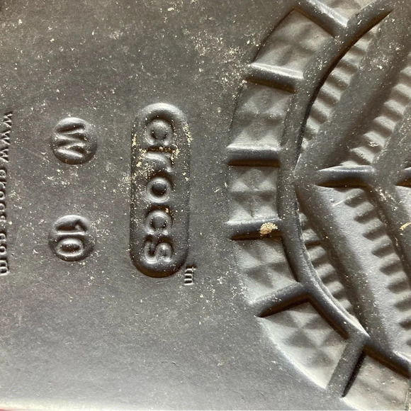 CROCS Sz 10 studded Front Post Platform Thing Style Slip On Sandals - Picture 11 of 12